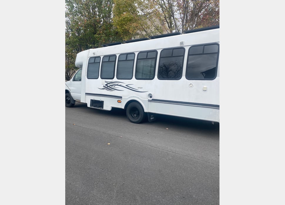 Class C Motor Home rentals in Panama City
