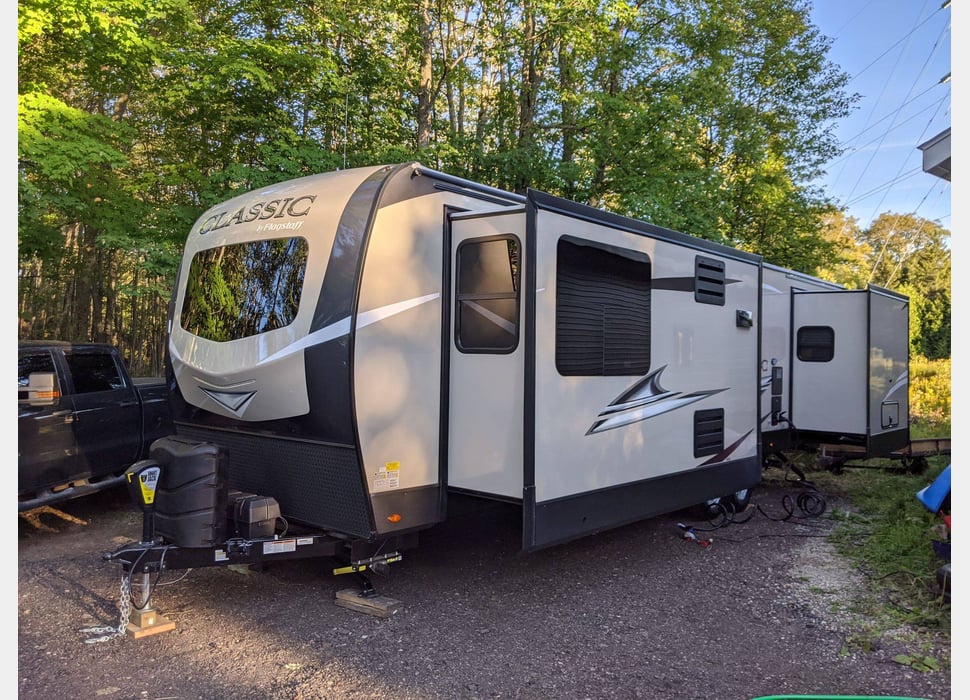 Travel Trailer rentals in Negaunee