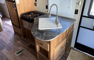 2018 Keystone RV Summerland 2570RL