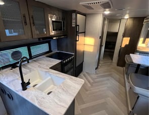 Forest River RV Wildwood X-Lite 273QBXL