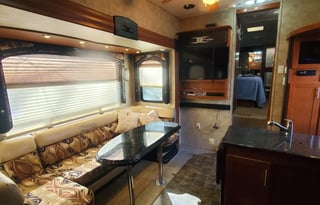 2009 Keystone Fuzion FZ 302