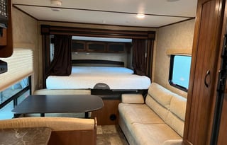 2016 Jayco - Jay Feather Floorplan: X213