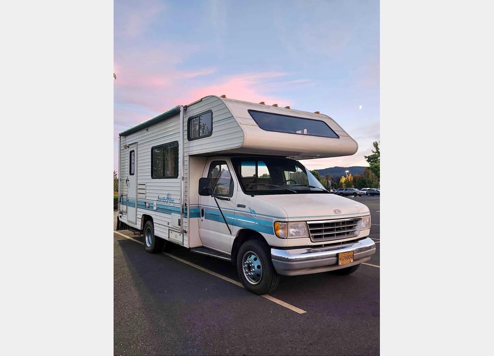Class C Motor Home rentals in Las Vegas