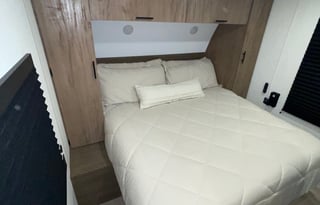 2025 Grey Wolf Fully Loaded & Pets Friendly