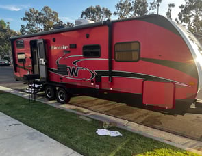 Winnebago Industries Towables Minnie Plus 27BHSS