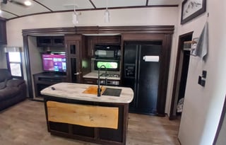 The whole family 3 bedroom Camper
