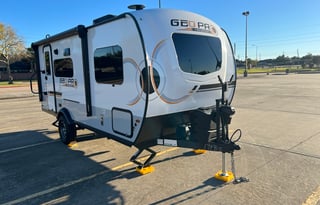 2023 Rockwood Geo Pro G19FBS Sleeps 4 Queen Bed!