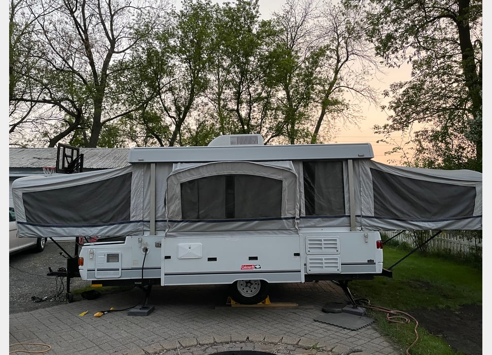 Pop-up Camper rentals in Hudson