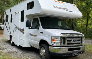"Rocky the RV" 2018 Thor Majestic 23A