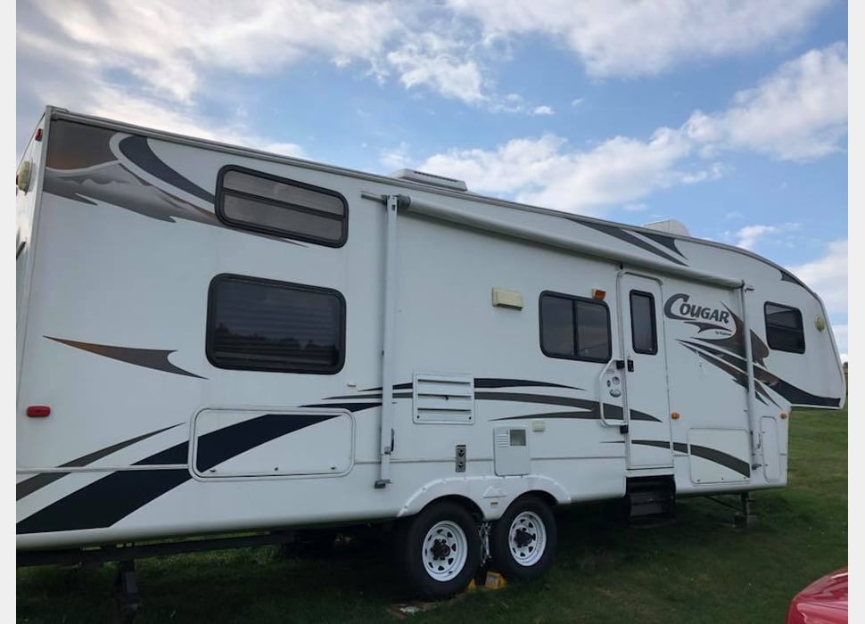 Fifth Wheel rentals in Dudley