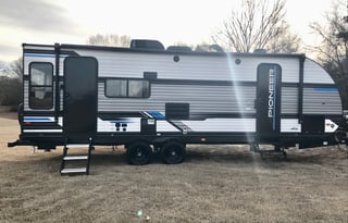 Aphrodite - 2023 HEARTLAND PIONEER RL250