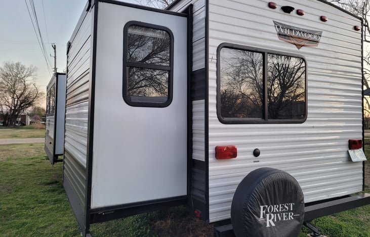 Back & Rear Slideout