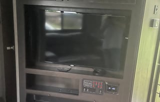 2021 Crossroads Cruiser Aire 33bhb