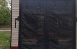 2017 Cherokee Grey Wolf 22RR