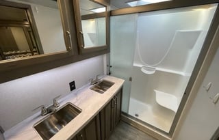 Hannah's Montana - 2021 Keystone RV Montana 3761FL