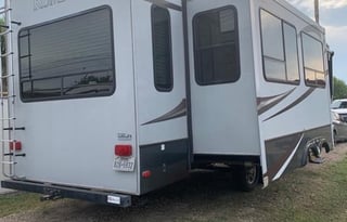 2011 Dutchmen RV Komfort 3130FRL