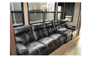 2016 Forest river Thunderbolt 425amp