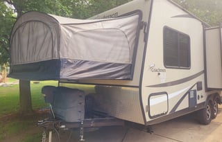 2018 Coachmen RV Freedom Express 22DSX