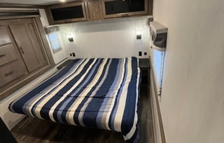 2022 Forest River RV Sabre 37FLL