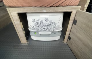 2022 Winnebago Solis Pocket