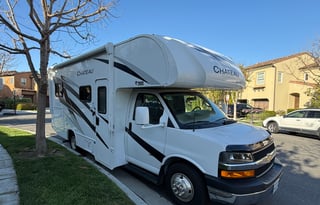 2024 Thor Motor Coach Chateau 22E- Family Friendly