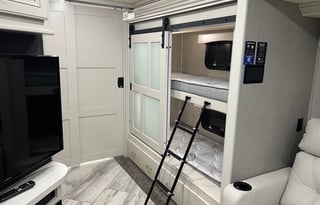 Family Fun In Style w/ 2 Full Bathrooms