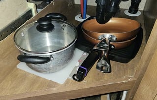 Cute, Cozy, & Clean Bunkhouse - sleeps up to 9