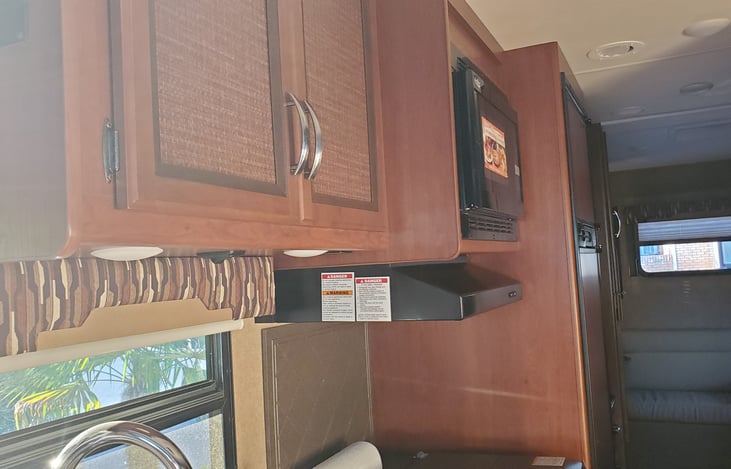 Stove and microwave plus refrigerator