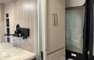 Convenient & Easy to Drive-Park Anywhere