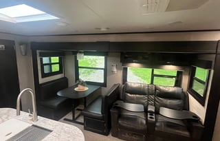 2021 Jayco Jay Flight with bunk room(Deliver only)