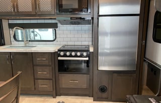 2022 Grand Design Momentum G-Class 29G