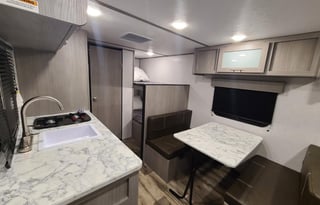 Camp Reeves| The Lincoln| Delivery Preferred