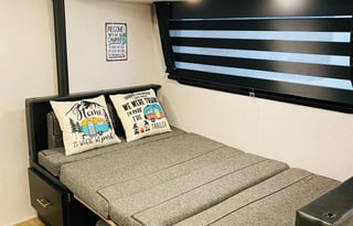 DELIVERY ONLY! 3-BUNK BEDROOM!Family Friendly!