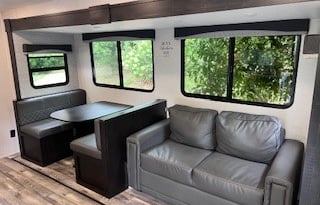 NEW 2022 Starcraft - We deliver to your campsite.