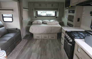 Freedom Calls: Solo Travel Made Easy