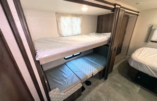 2020 Forest River Coachmen Freelander 31BH BMN1245