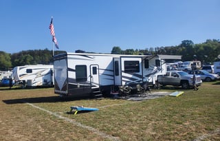 Paradise RV rental pets welcomed