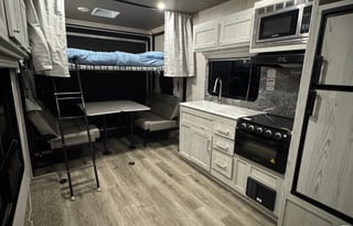 2023 Eclipse Attitude Limited 2414BSG