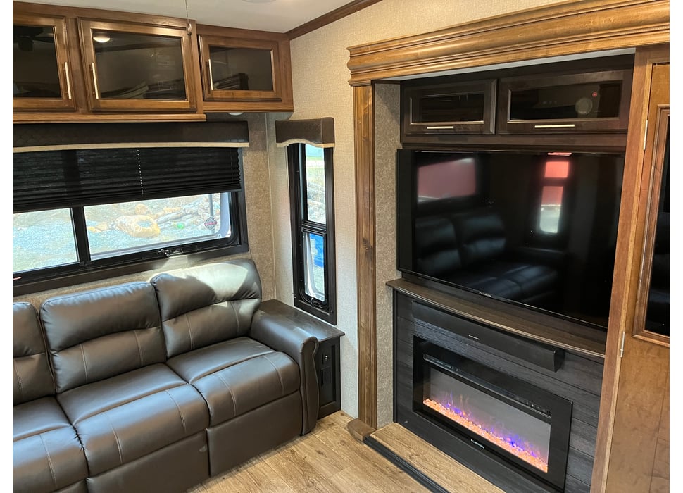 Fifth Wheel rentals in Terrebonne