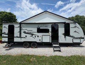 Forest River RV Cherokee Grey Wolf Black Label 26DBHBL