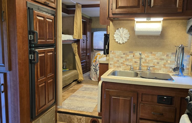 Cooking utensils included