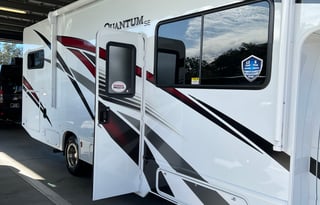 2023 Quantum SE Class C Motorhome