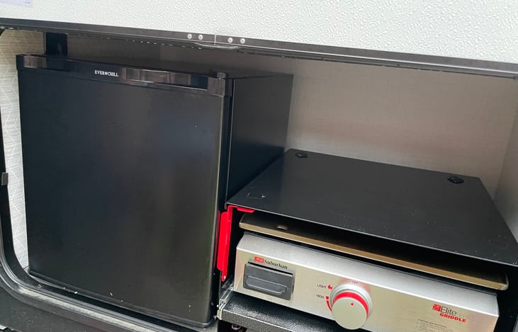 outdoor griddle and refrigerator