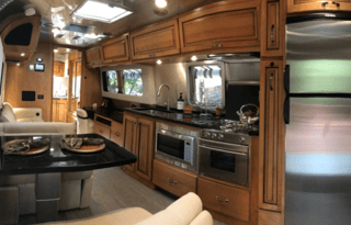 2018 Airstream Classic 33
