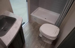 2021 Shasta 26DB 31ft