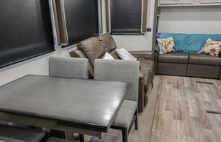 Monntana/sleeps 8/KING BED, Bunk room, Pets ok