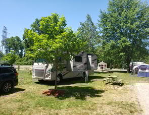 Winnebago Intent 28Y