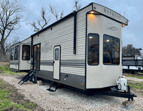 Keystone RV Retreat 391LOFT