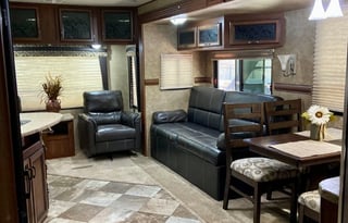 Comfy Zinger 32ft Crossroad, Clean and Fun!