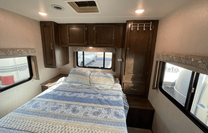 Beautiful double bedroom at the back.